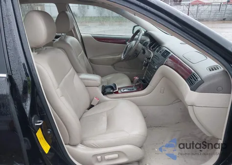 2002 Lexus Es 300 z USA, uszkodzony, nr VIN JTHBF30G725030123